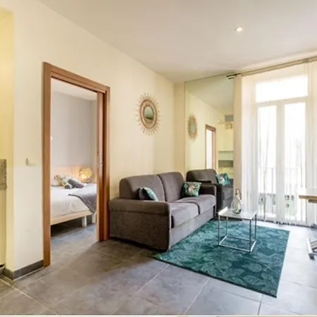 아파트 Notre Dame - *