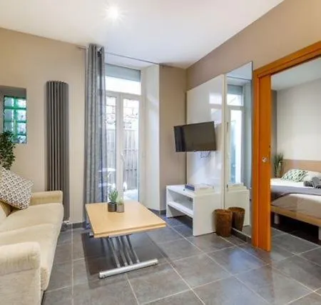 Apartment Notre Dame - *