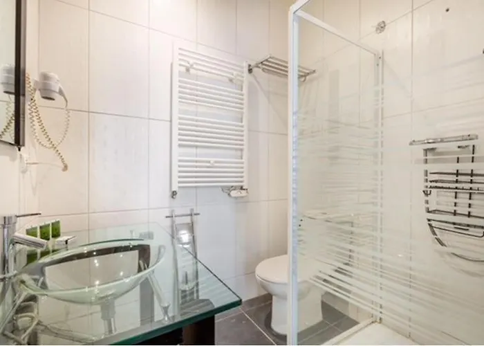 Notre Dame - * Cannes