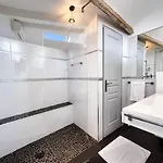 Apartment Notre Dame - *