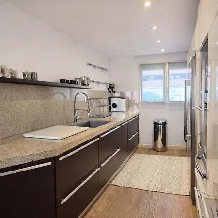 Apartment Notre Dame - *